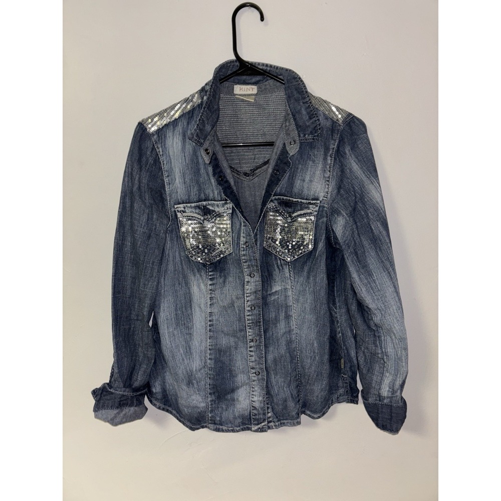 Women's Button Down With Denim Look Hint Brand Roll Up Button Sleeves 2 Pockets